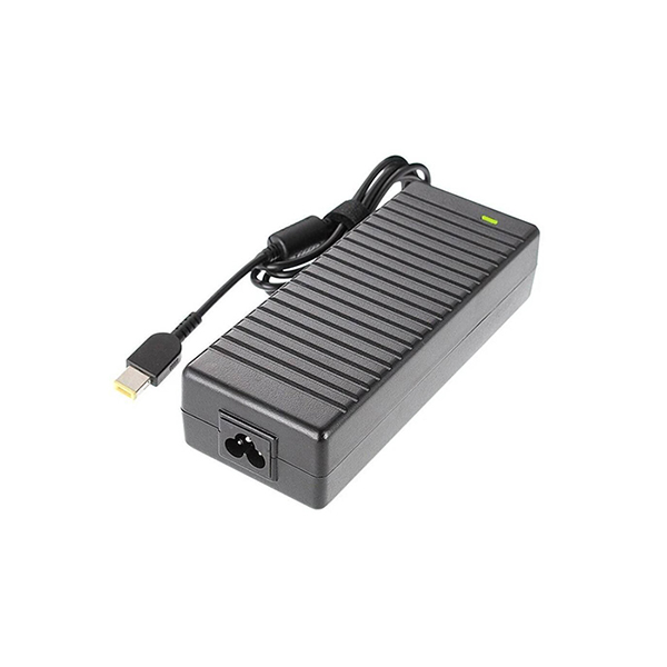 Lenovo 135 WATT 20V 6.75A Usb Tip Notebook Adaptör